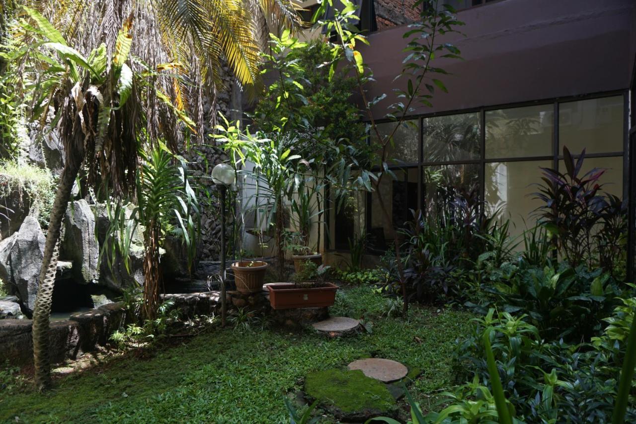 Hotel Nusantara Indah Syariah Dżakarta Zewnętrze zdjęcie