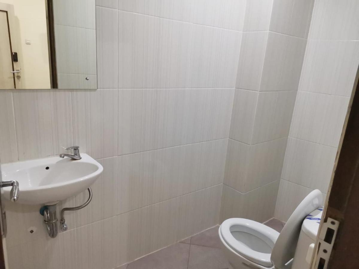 Hotel Nusantara Indah Syariah Dżakarta Zewnętrze zdjęcie
