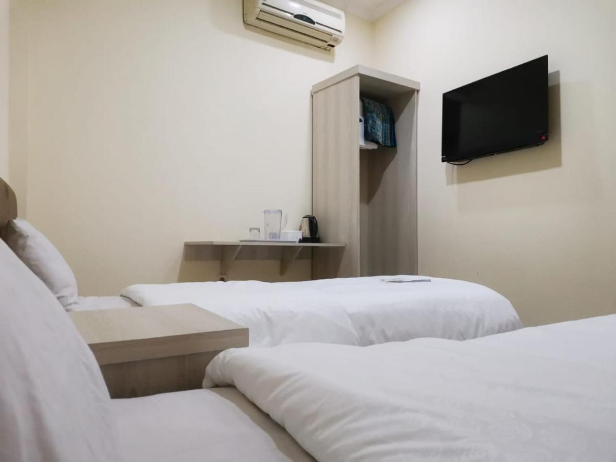 Hotel Nusantara Indah Syariah Dżakarta Zewnętrze zdjęcie